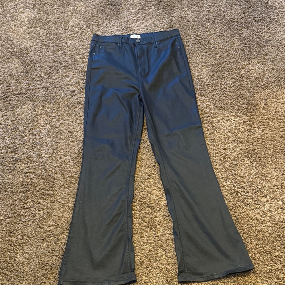 Nicole Miller Flared leg stretchy sexy leathery black jeans Size 32
